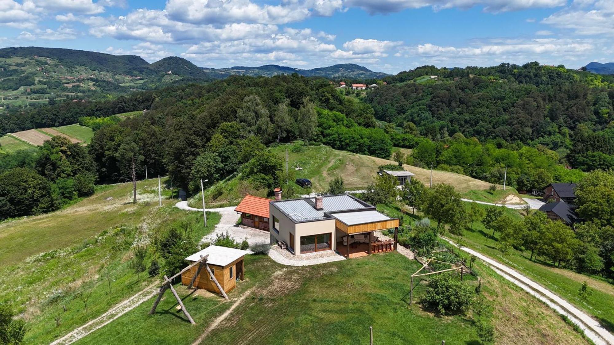 Svetli Raj Pregrada Exterior foto