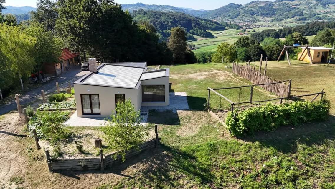 Svetli Raj Pregrada Exterior foto