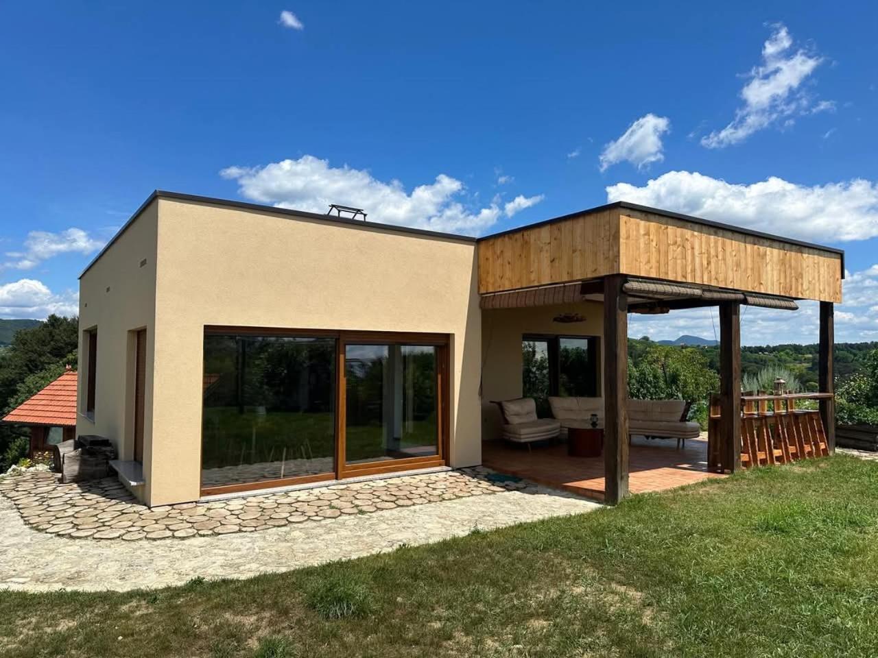 Svetli Raj Pregrada Exterior foto