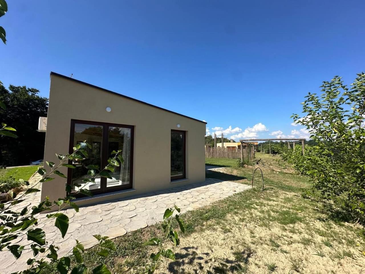Svetli Raj Pregrada Exterior foto